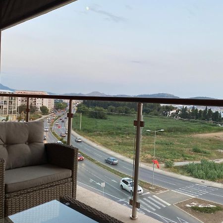Bitcoin And Ethereum Deluxe Apartments Бар Екстер'єр фото