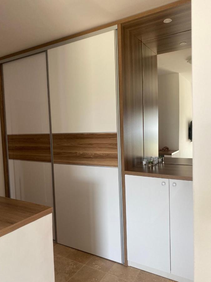 Bitcoin And Ethereum Deluxe Apartments Бар Екстер'єр фото
